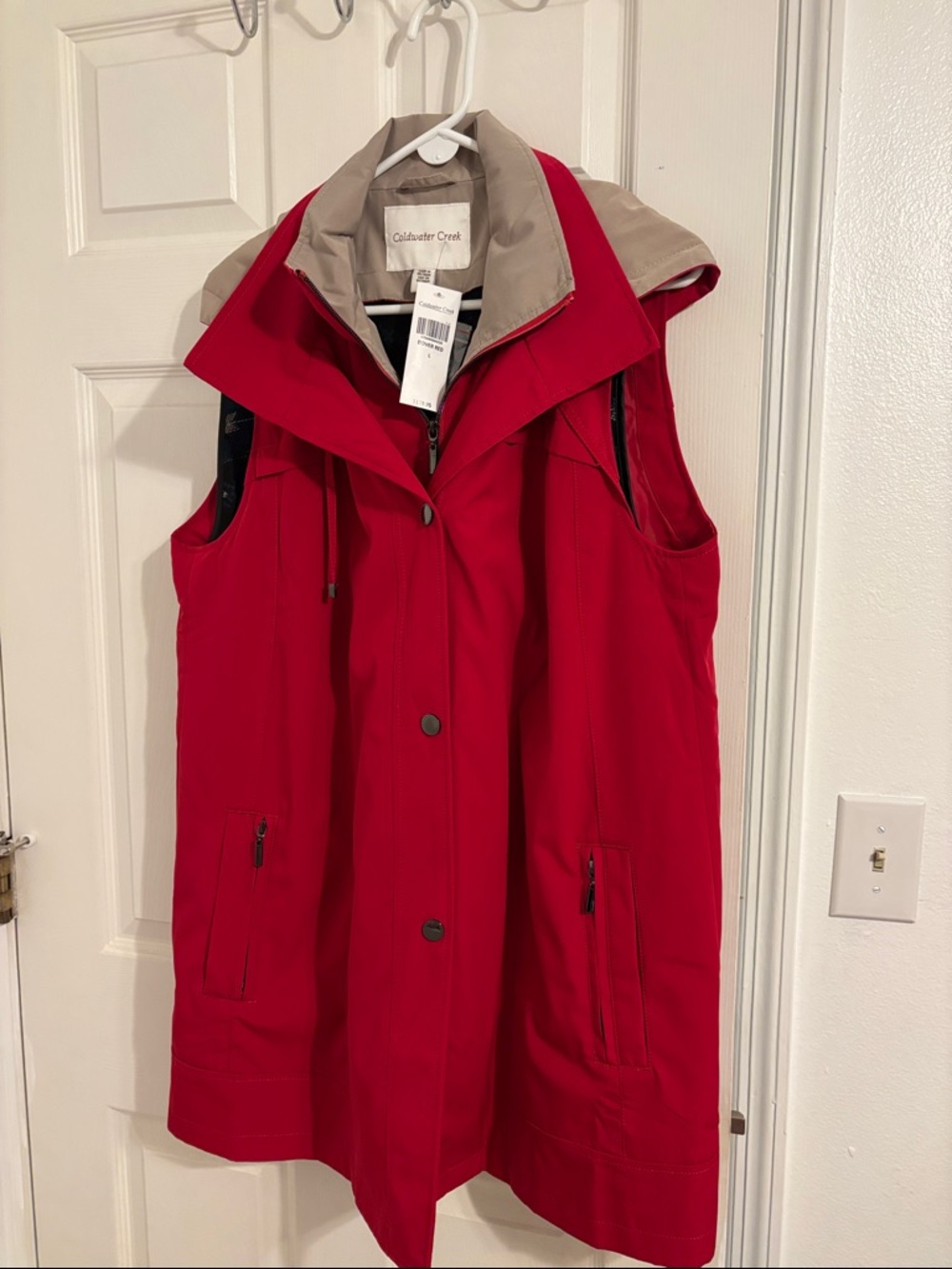 Coldwater Creek Red Hooded Sleeveless Vest with Cream Lined Hood